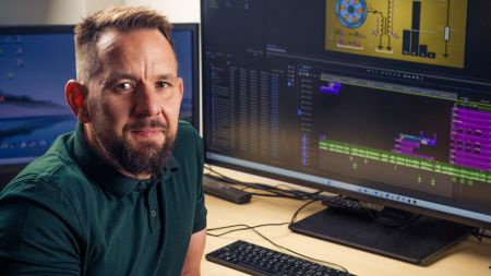 Vědec z FEL ZČU natáčí videa, která dělají techniku srozumitelnou