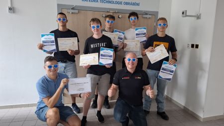Léto na Fakultě strojní bylo ve znamení obrábění a 3D tisku