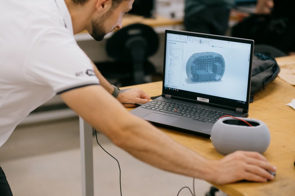 Foto: SITMP PINE_Drony SIT_kroužek Ponorka2_foto SITMP